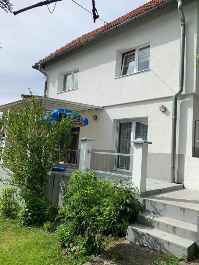 Apartman Mira SJJ Exterior foto