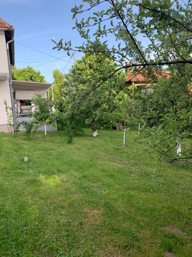 Apartman Mira SJJ Exterior foto
