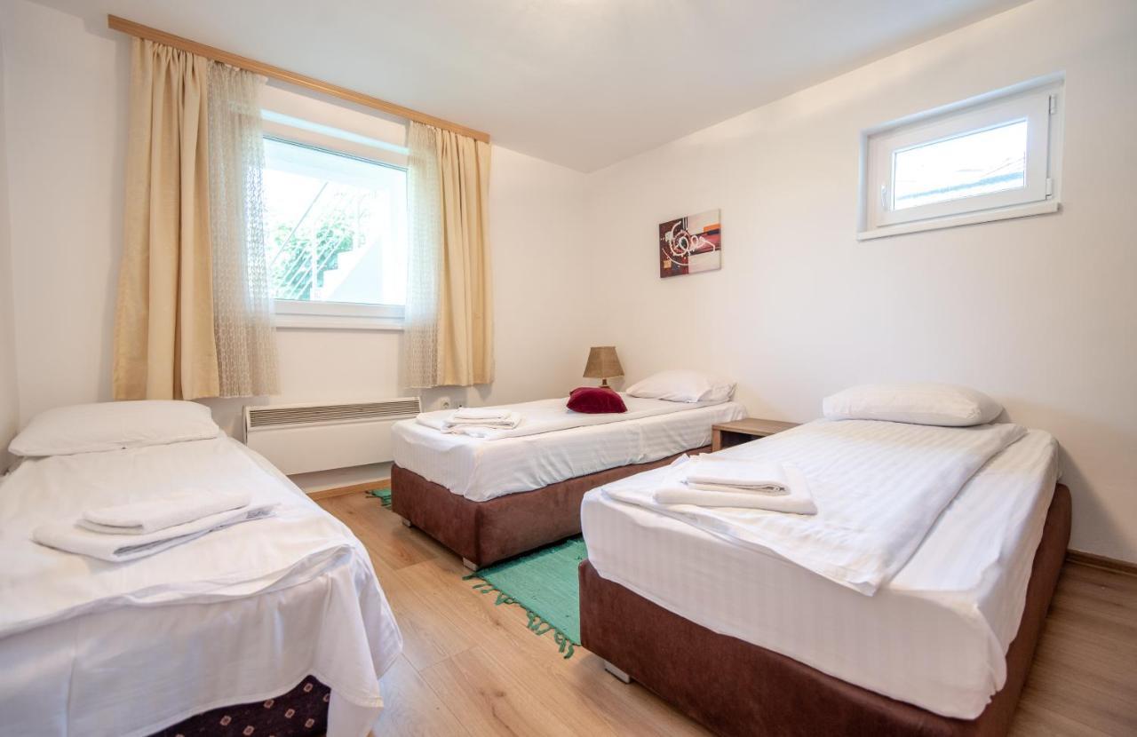 Apartman Mira SJJ Exterior foto