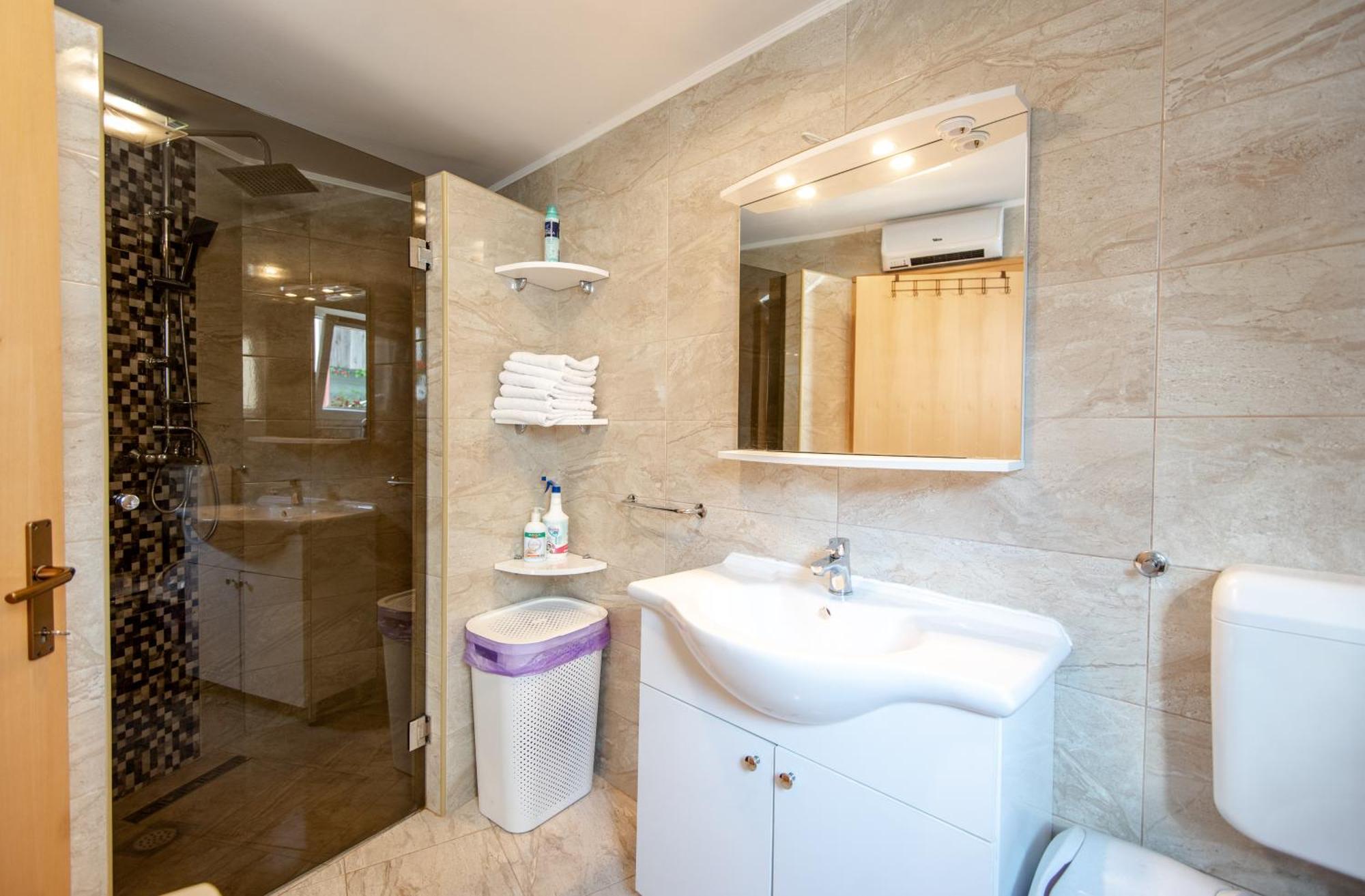 Apartman Mira SJJ Exterior foto
